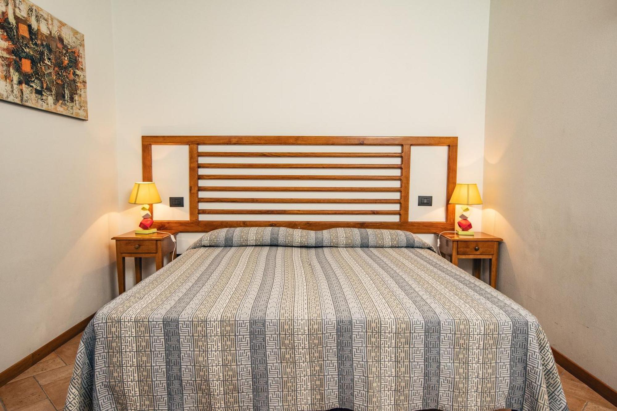 Cerqua Rosara Residence Valtopina Phòng bức ảnh